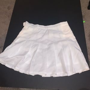 Set white and light/fade pink